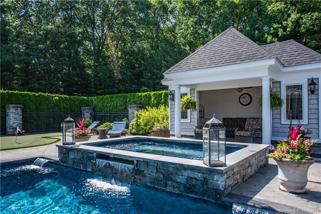 Photo of 40 Winthrop Drive