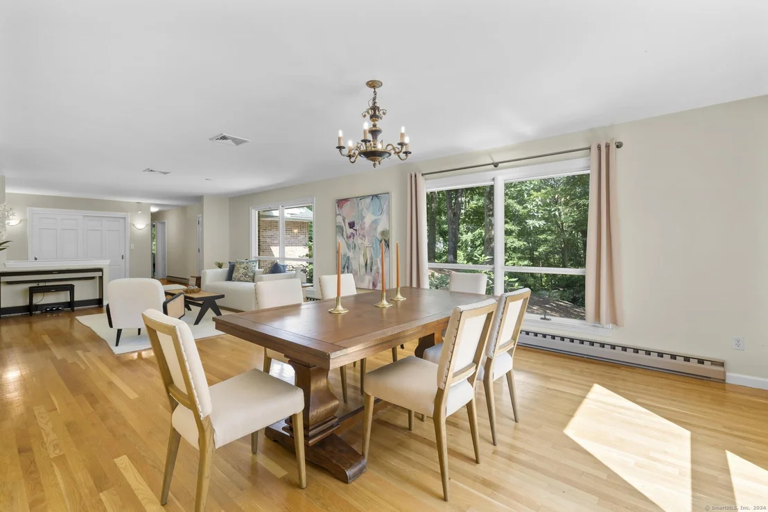 Photo of 35 Deep Valley Road