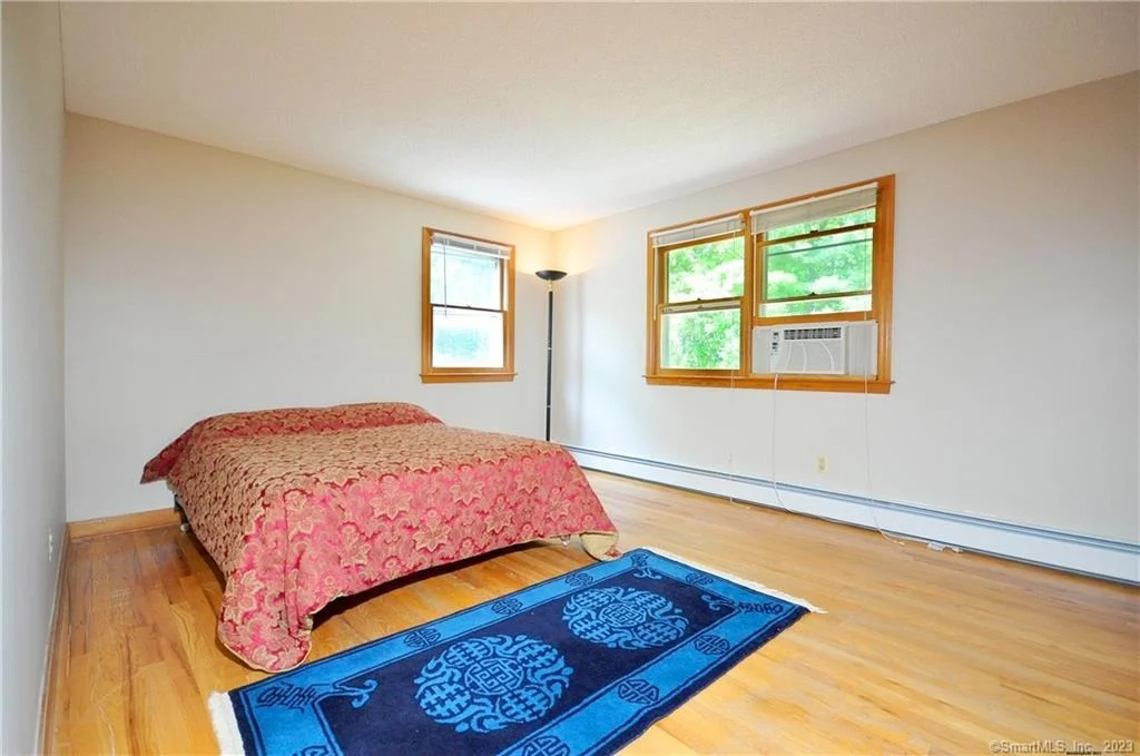 Photo of 5 Saxton Brook Drive