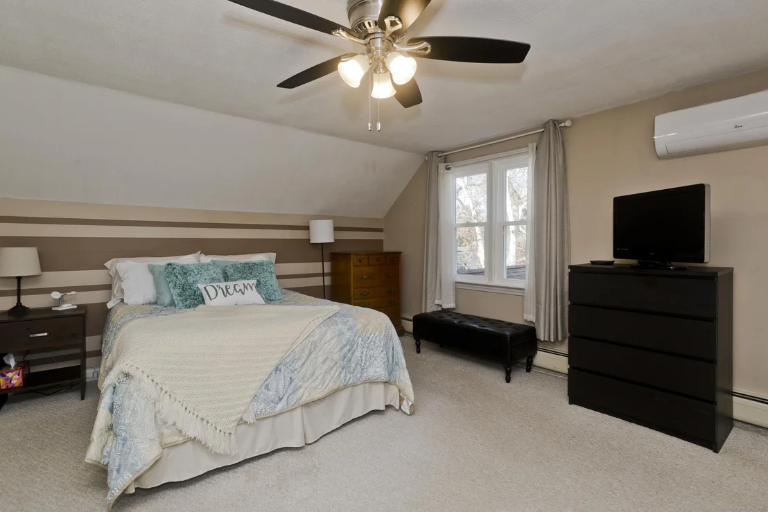 Photo of 19 Overhill Road