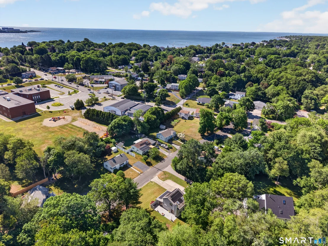 Photo of 10 Herster Drive