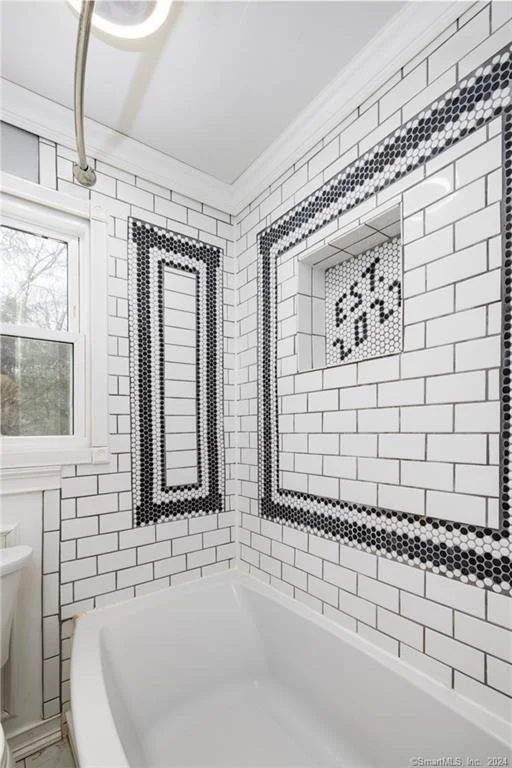 Photo of 2620 Downes Road