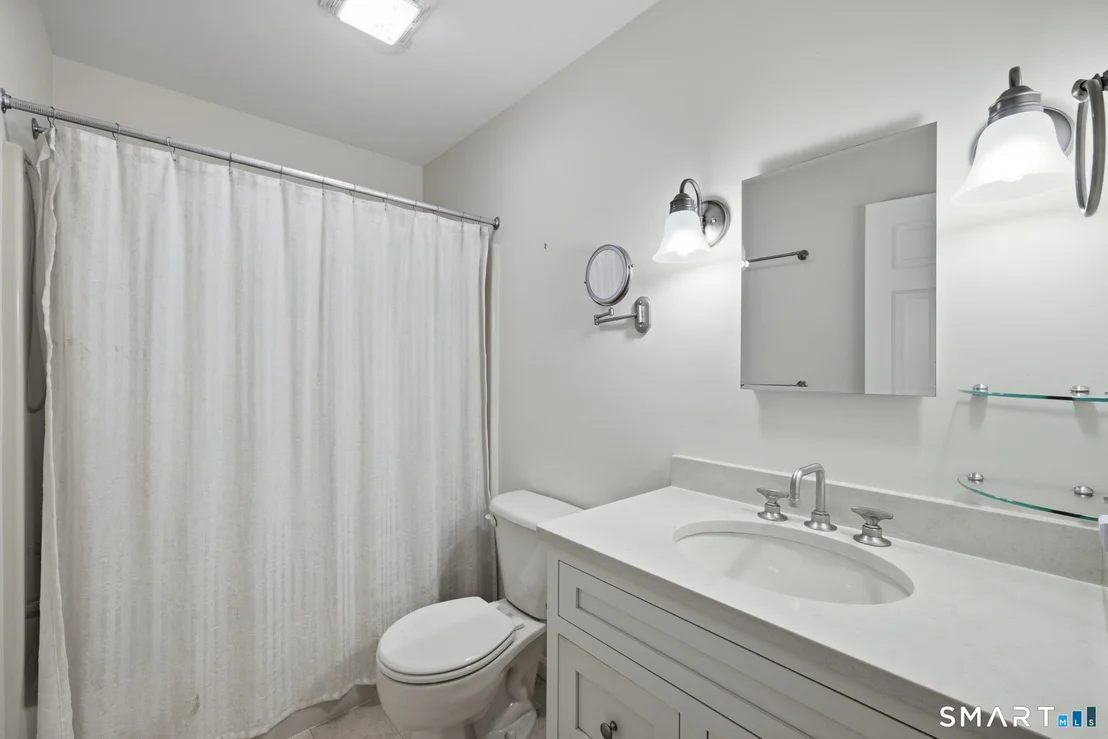 Photo of 856 Dunn Road