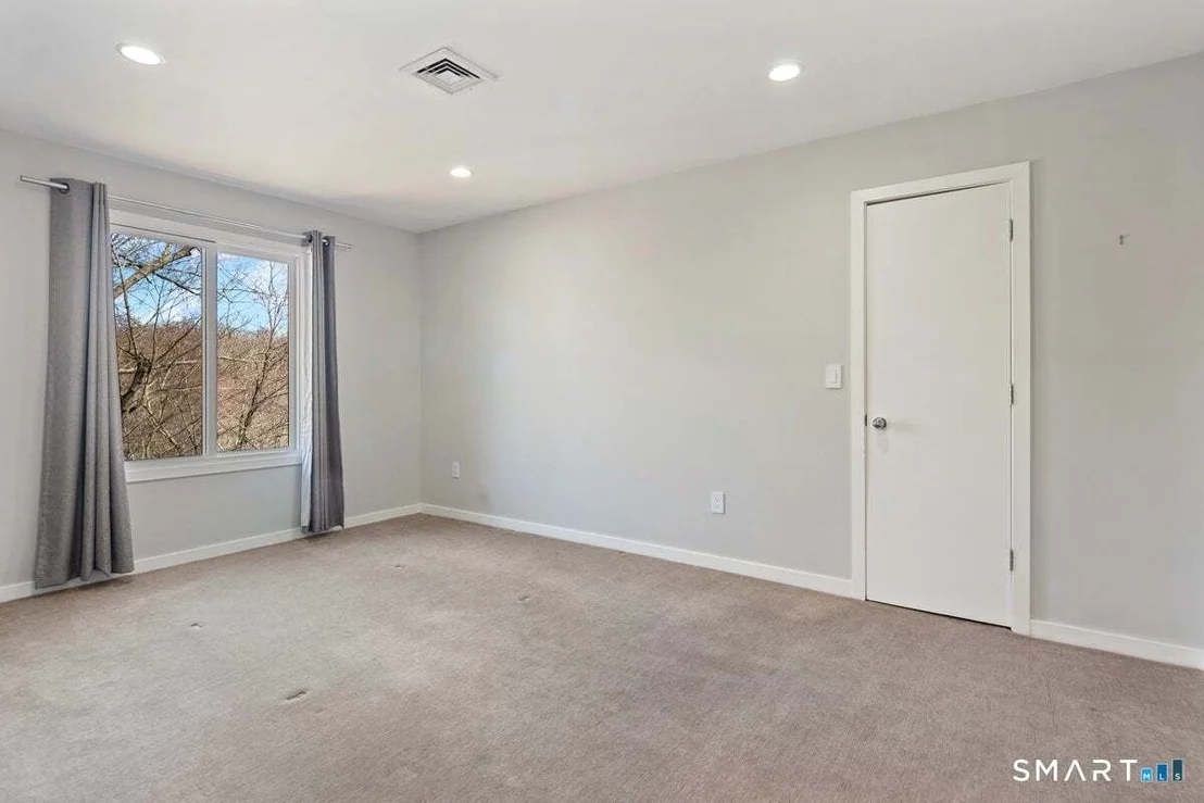 Photo of 9 Patchen Lane