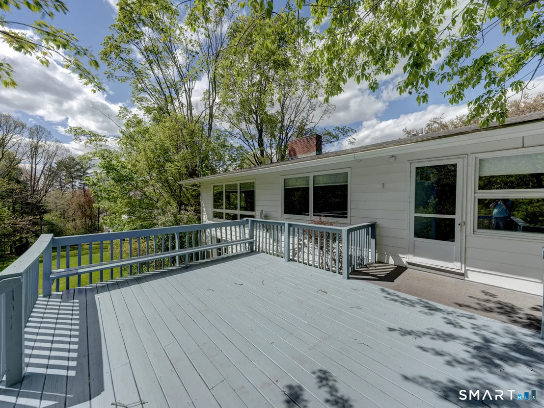 Photo of 284 Chestnut Hill Road
