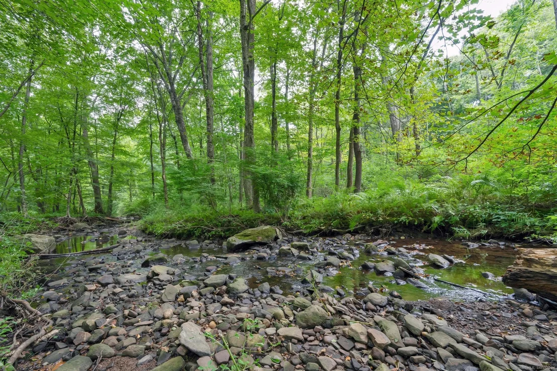 Photo of 100 Fieldstone Lane