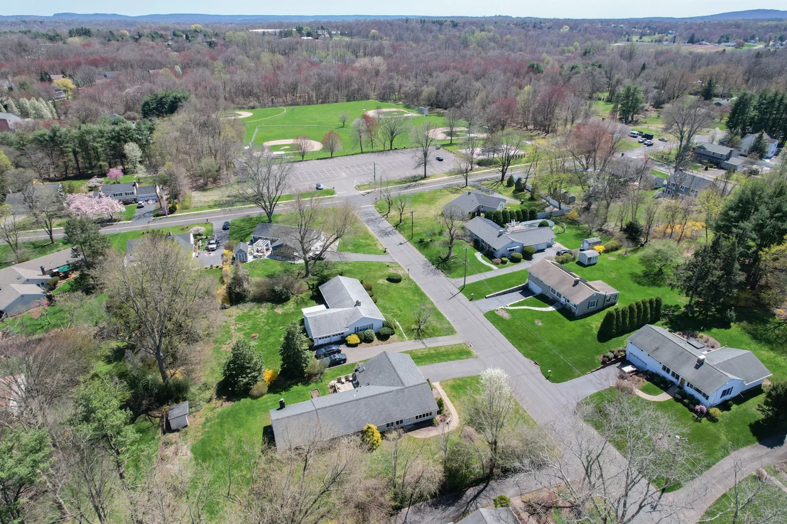 Photo of 466 Juniper Lane