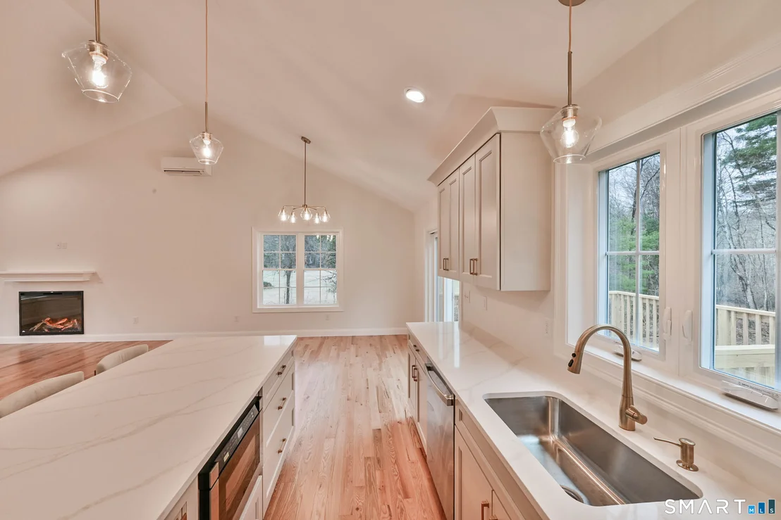 Photo of 187 Thompson Road
