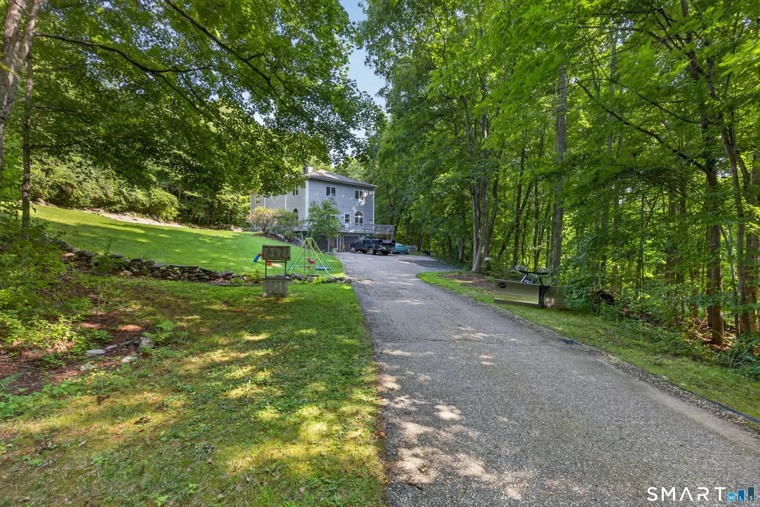 Photo of 200 Bear Swamp Road