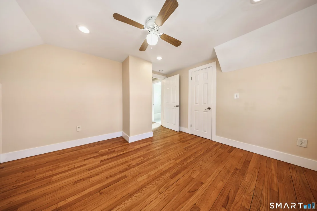 Photo of 116 Hillside Avenue