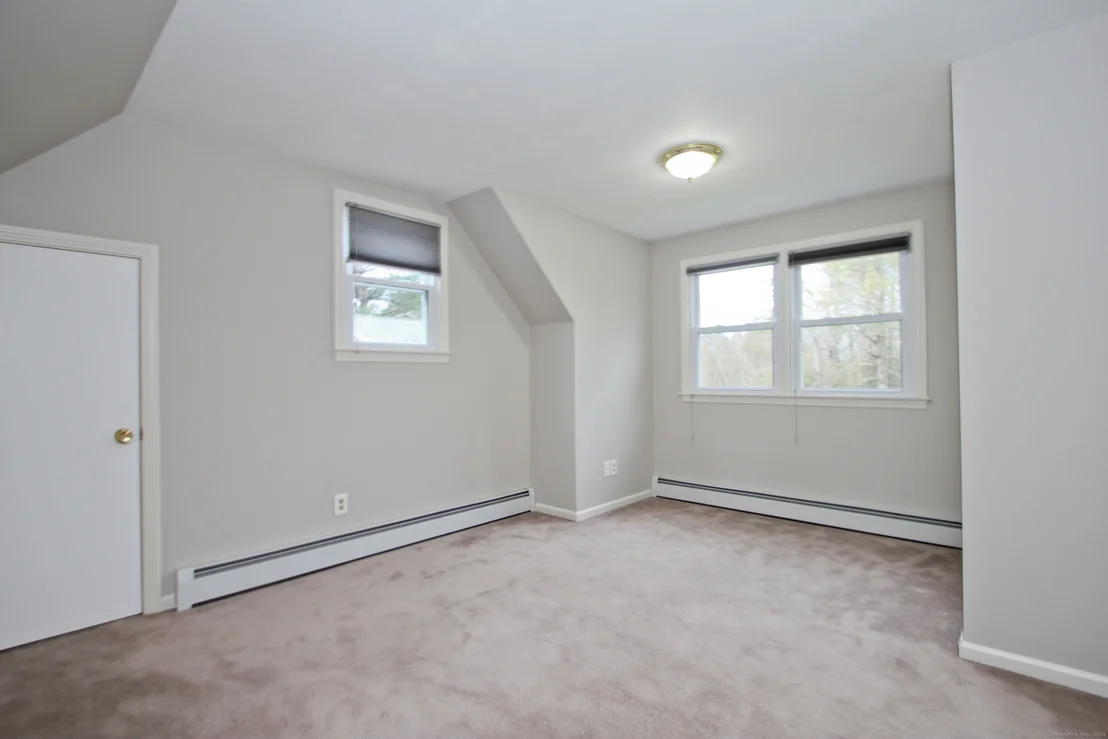 Photo of 1183 Newgate Road