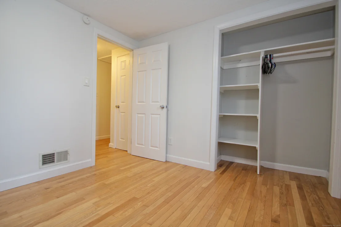 Photo of 135 East Road