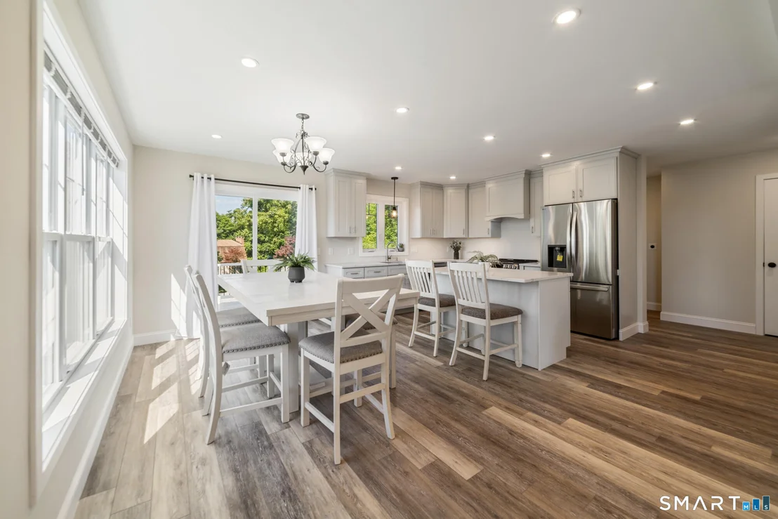 Photo of 85 Vanderbilt Road