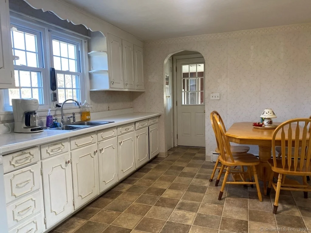 Photo of 98 Atwood Road