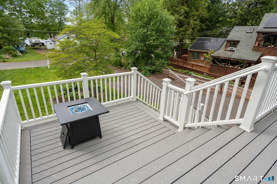 Photo of 440 Lakeview Drive