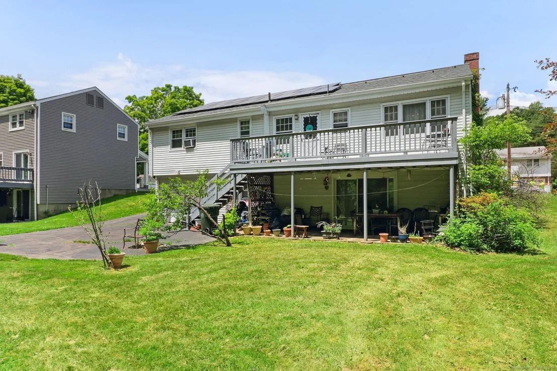 Photo of 233 Newton Street