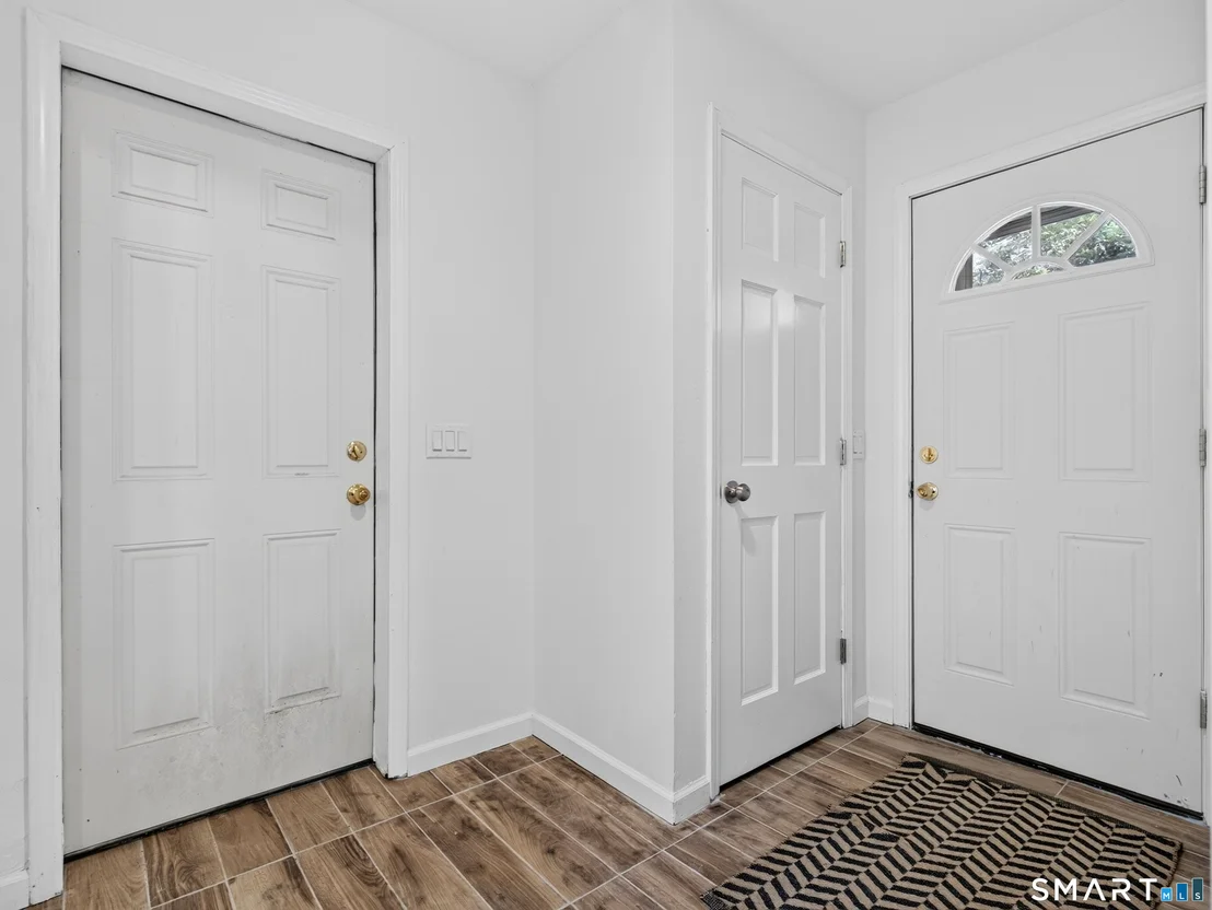 Photo of 7 Hickory Hill Drive