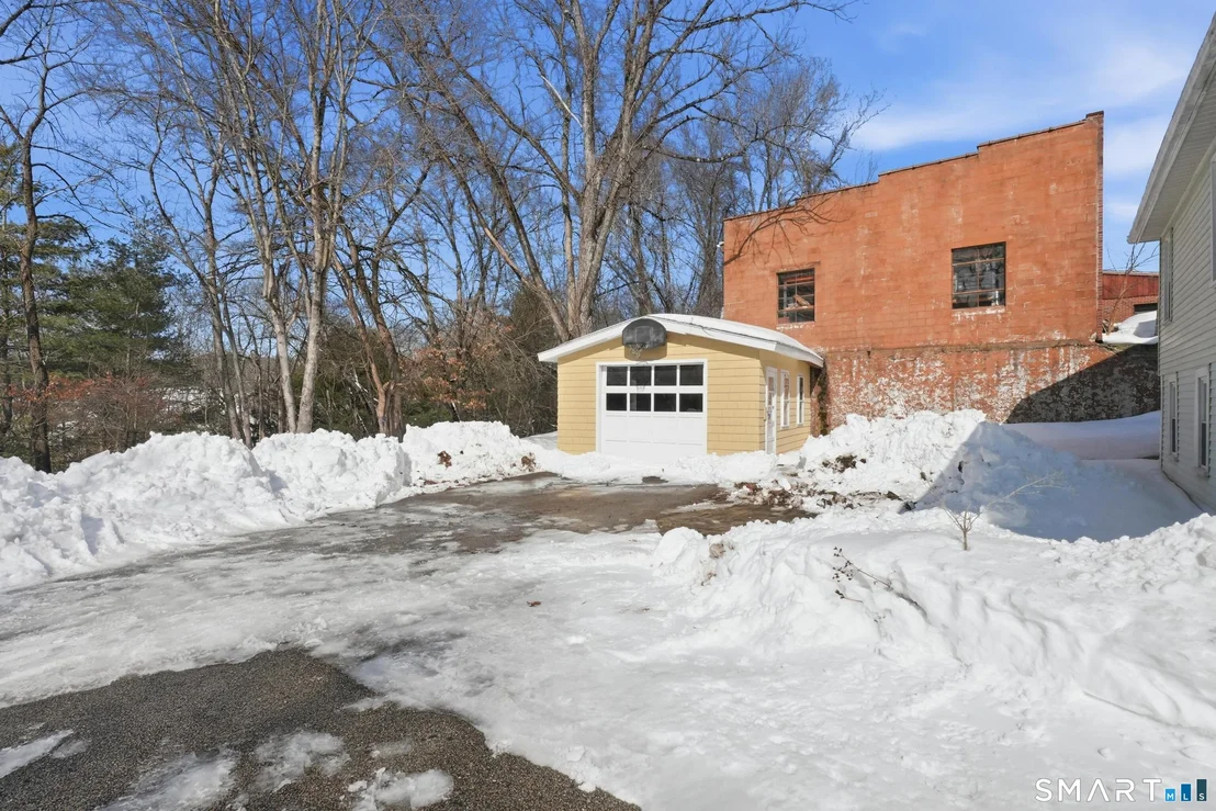 Photo of 74 Riverside Drive