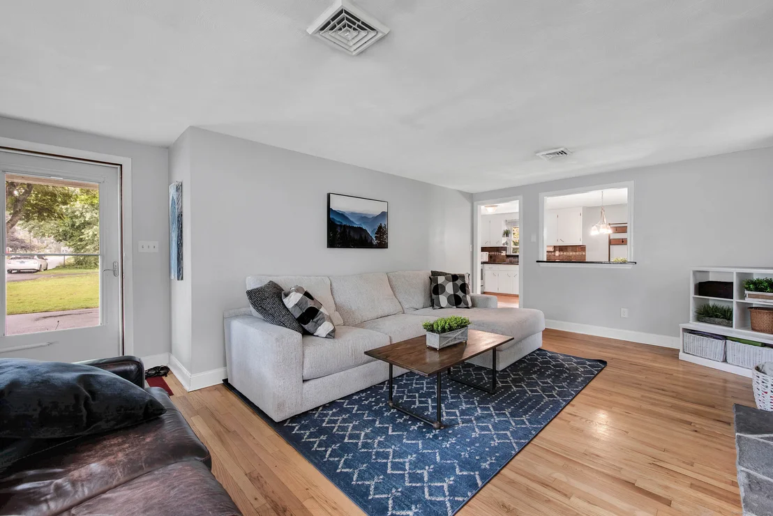 Photo of 1 Higgins Avenue