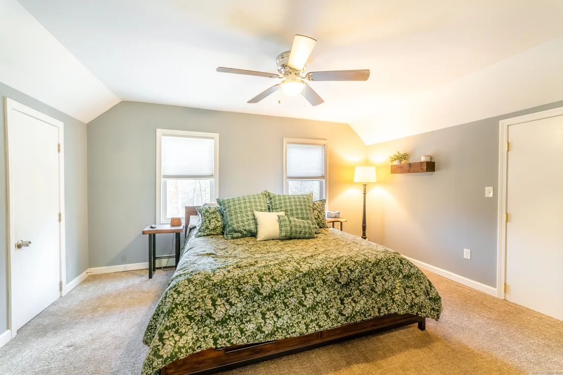 Photo of 280 River Road