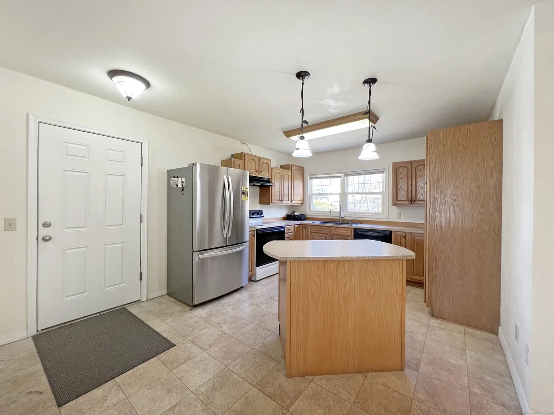 Photo of 625 Maple Hill Road