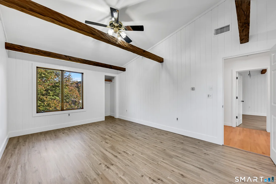 Photo of 37 Valley Drive