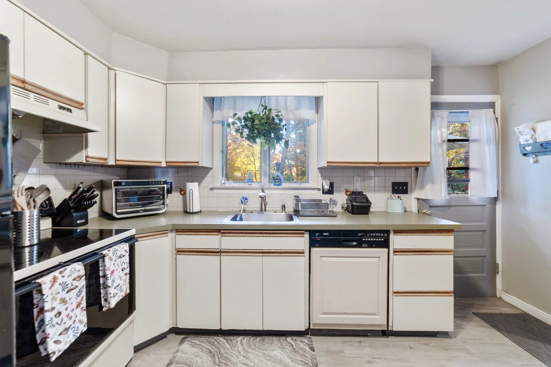 Photo of 25 Longmeadow Drive