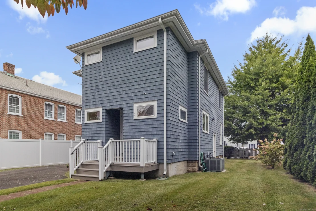 Photo of 127 Grasmere Avenue