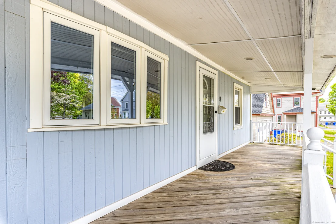 Photo of 14 Grant Avenue