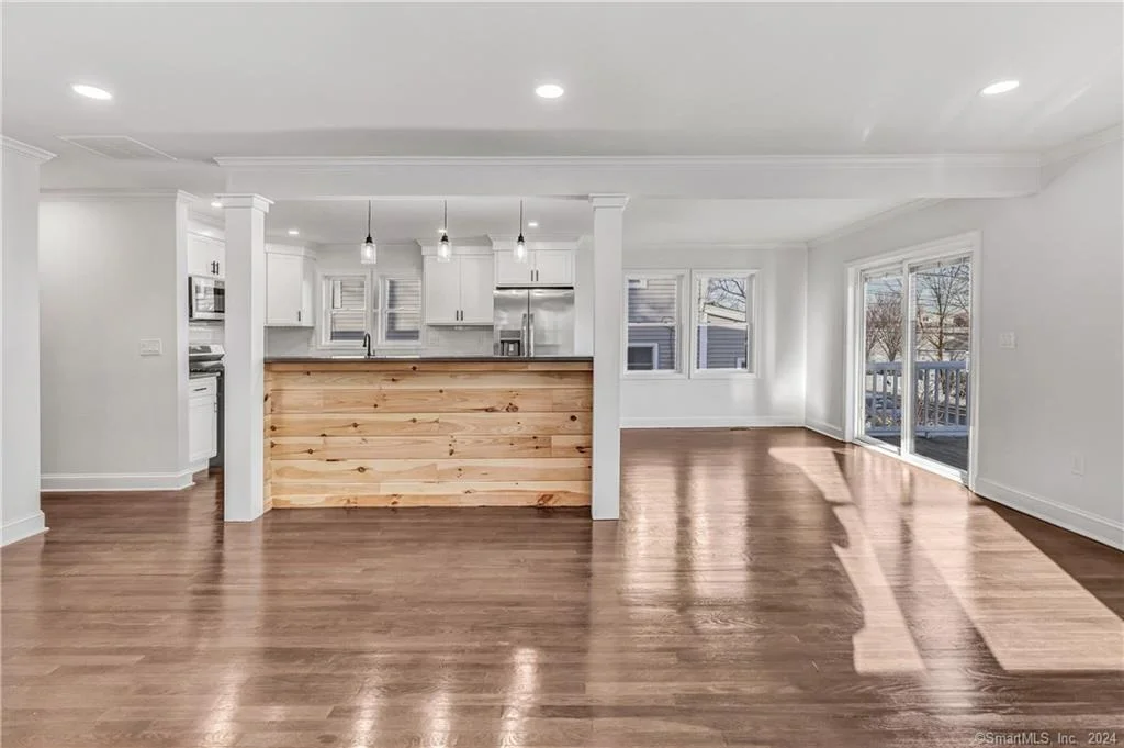 Photo of 39 Edgefield Avenue