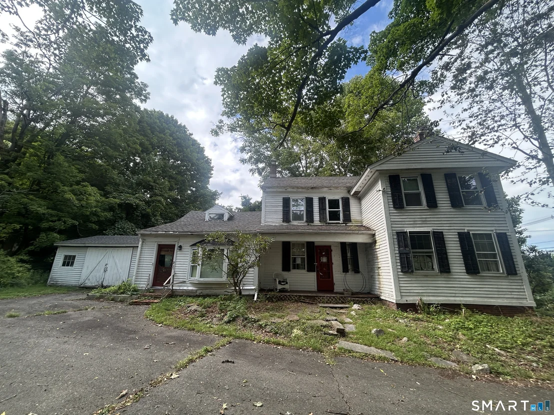 Photo of 433 Simsbury Road