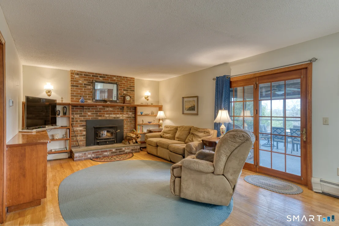 Photo of 1833 Mountain Road