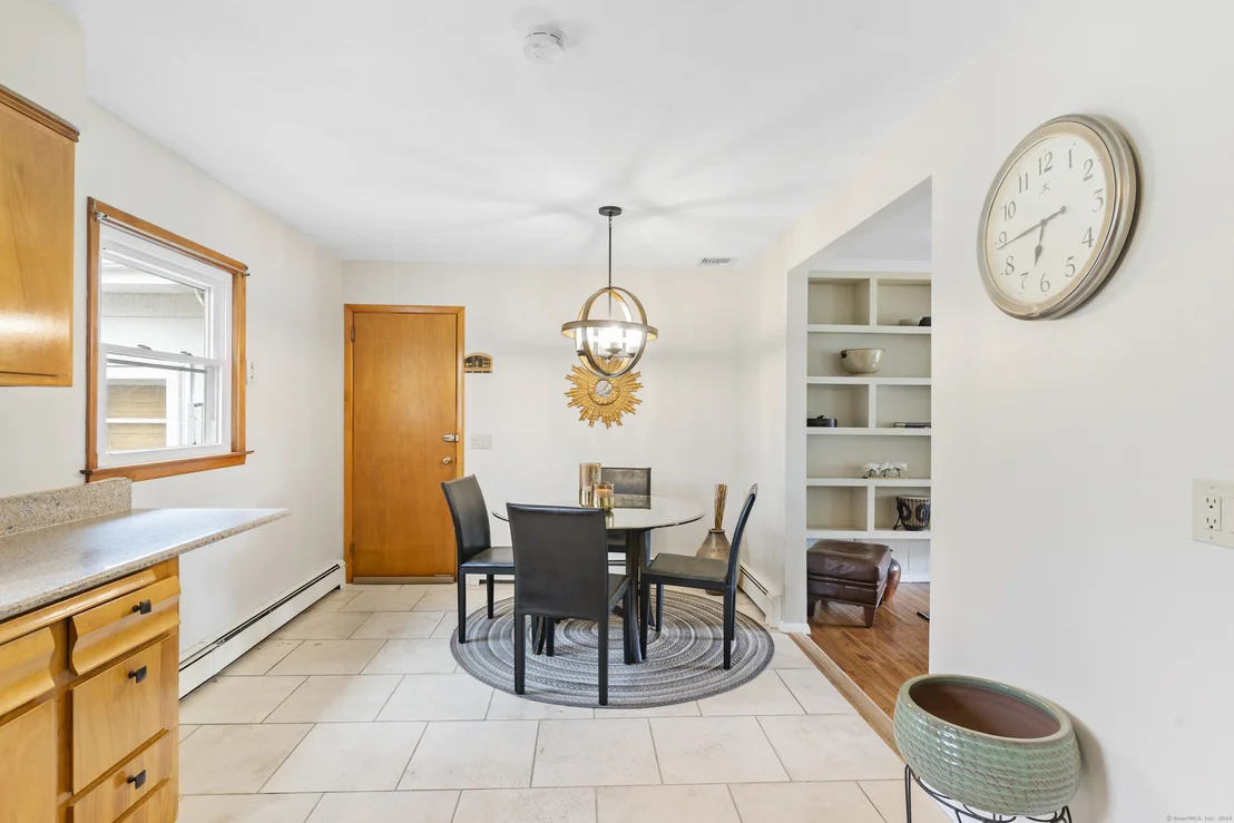 Photo of 2 Fieldstone Drive