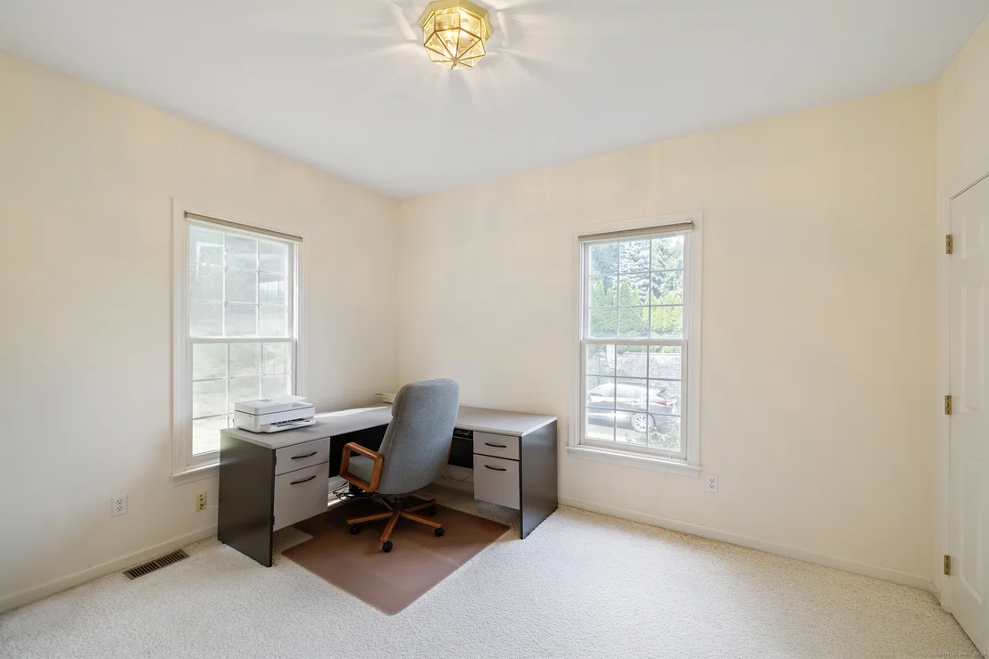 Photo of 124 Meadowview Drive