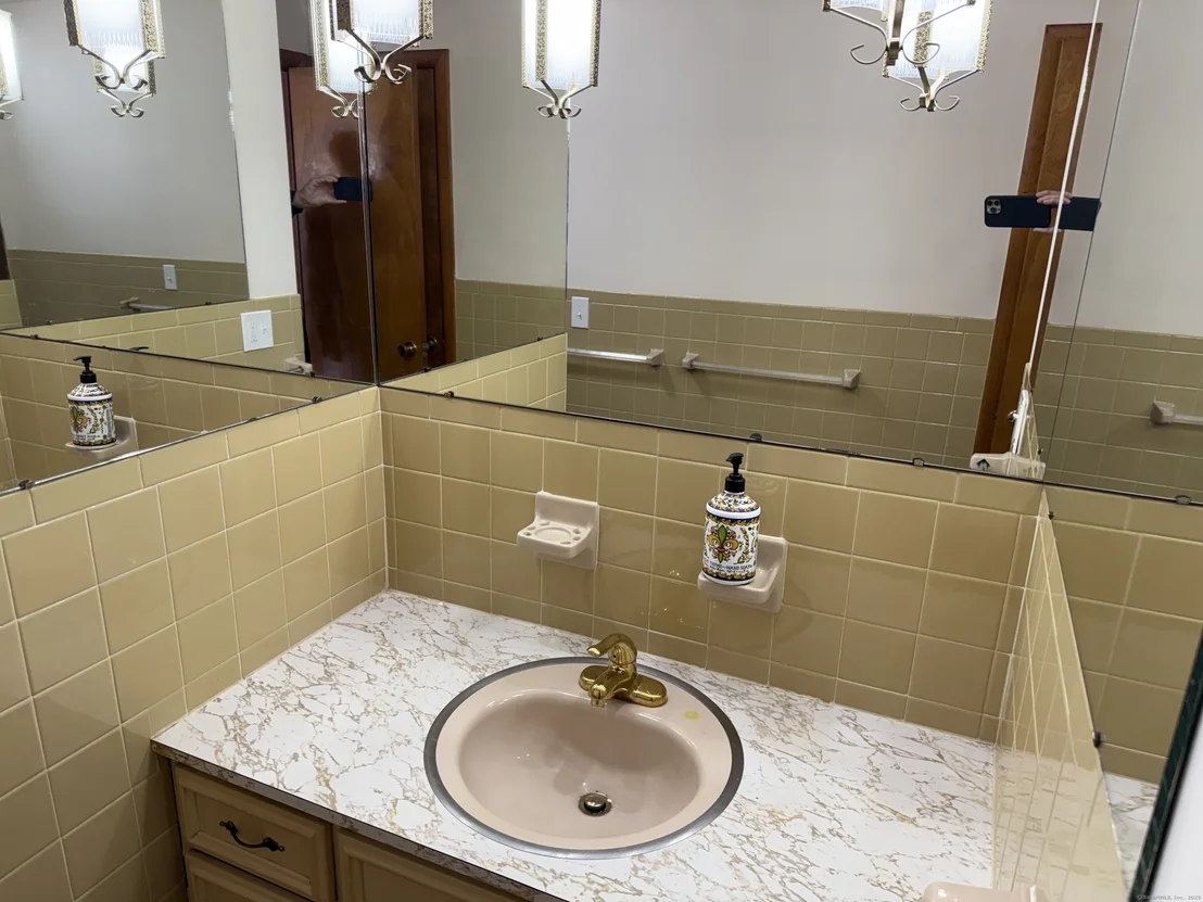Photo of 60 Indian Trail