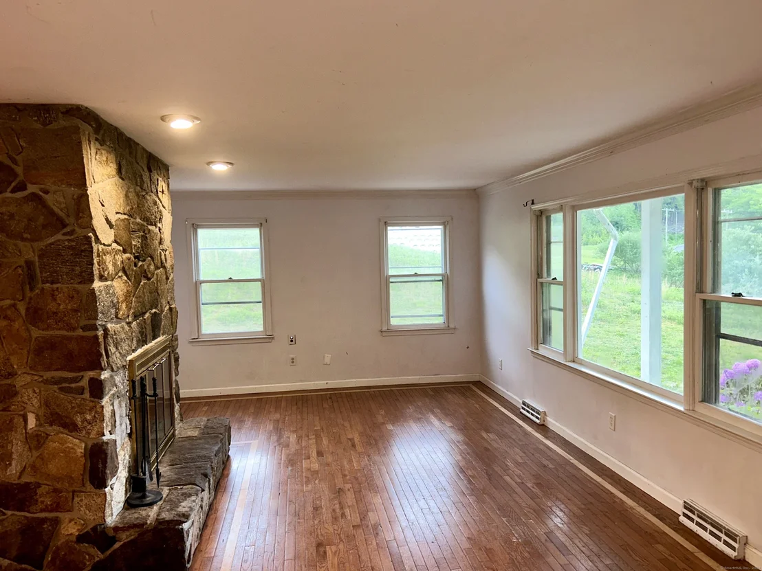 Photo of 626 Roosevelt Drive