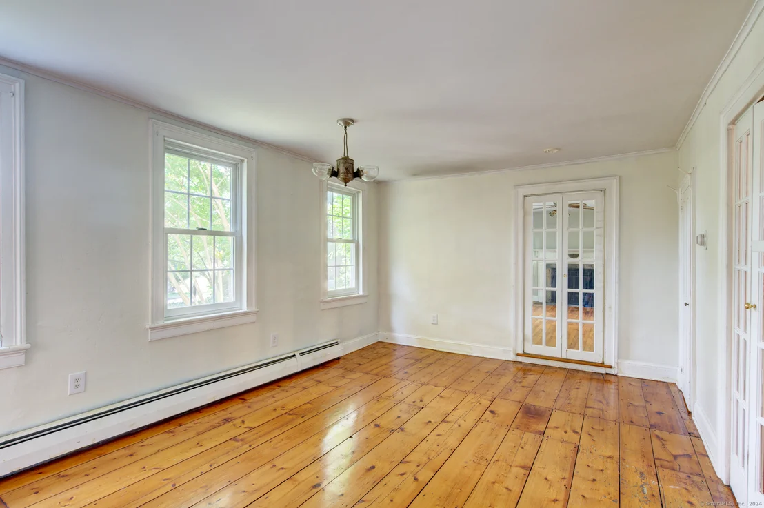 Photo of 12 Meadow Drive