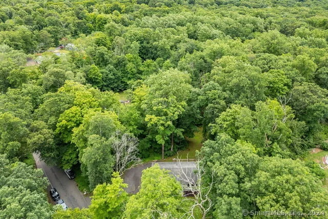 Photo of 9 Quiet Woods Road