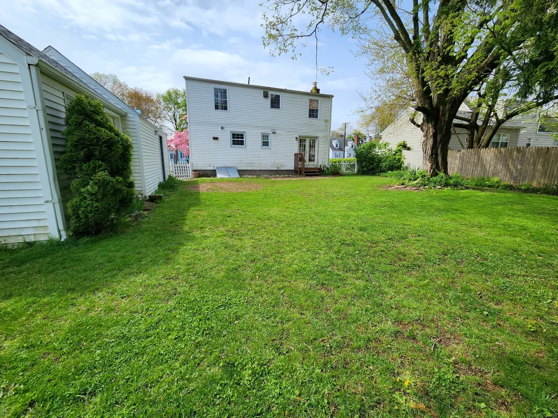 Photo of 27 Linnmore Drive