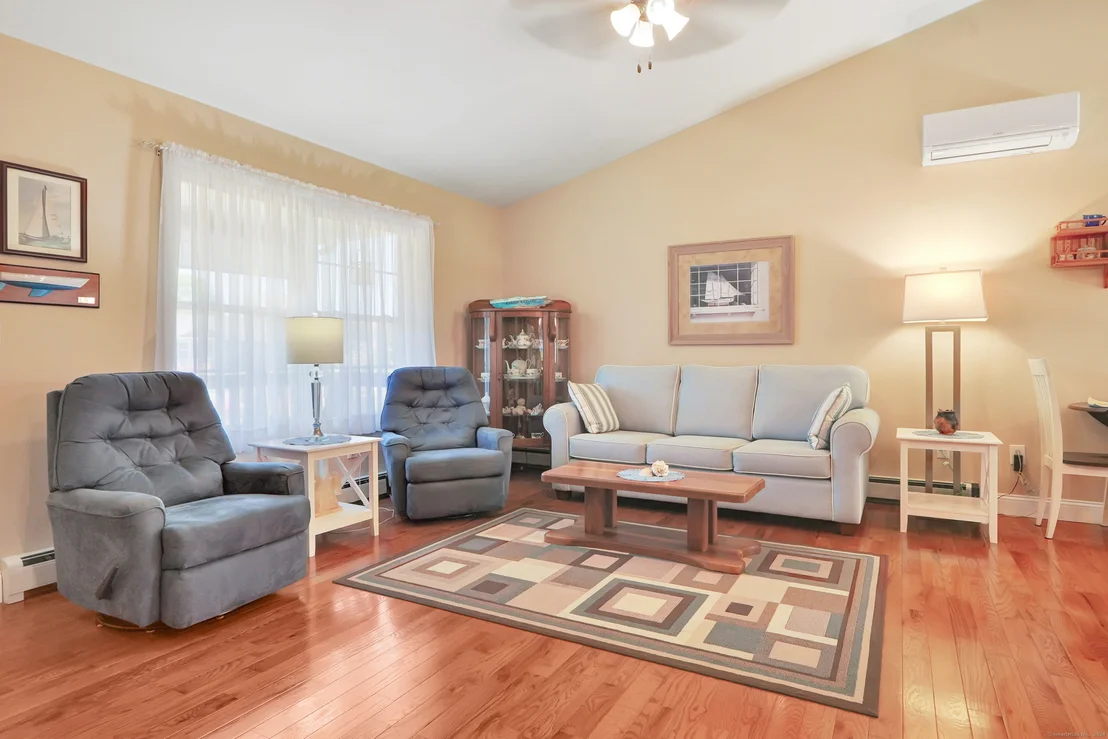 Photo of 17 Brookside Drive