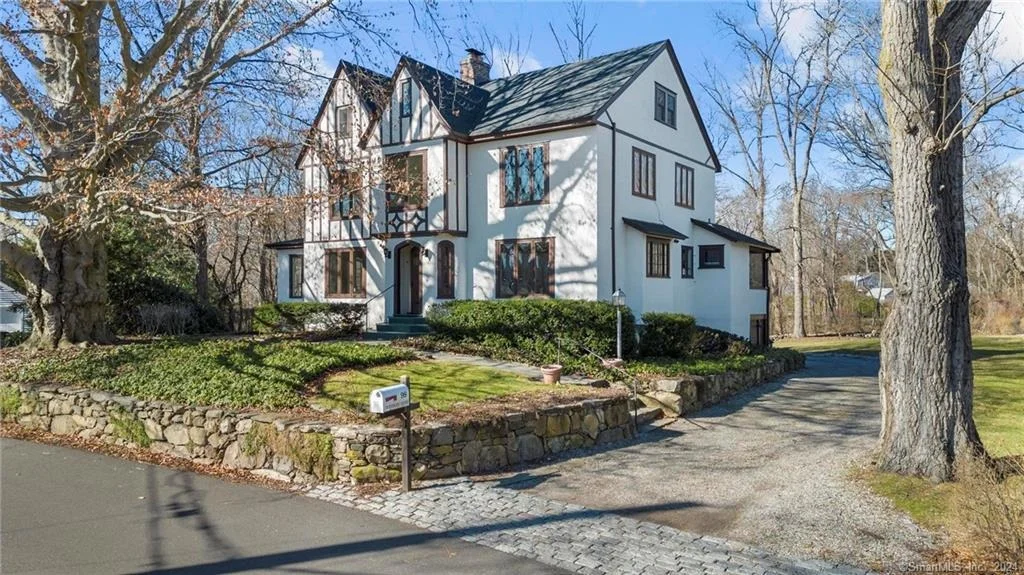 Photo of 98 Overbrook Drive