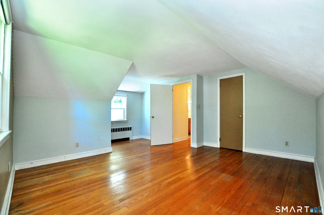 Photo of 5 Robin Road