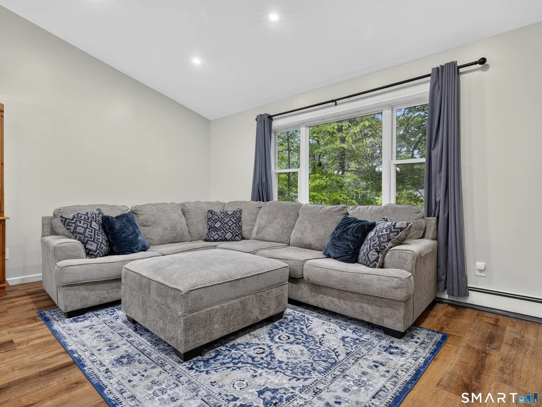Photo of 46 Spring Glen Road
