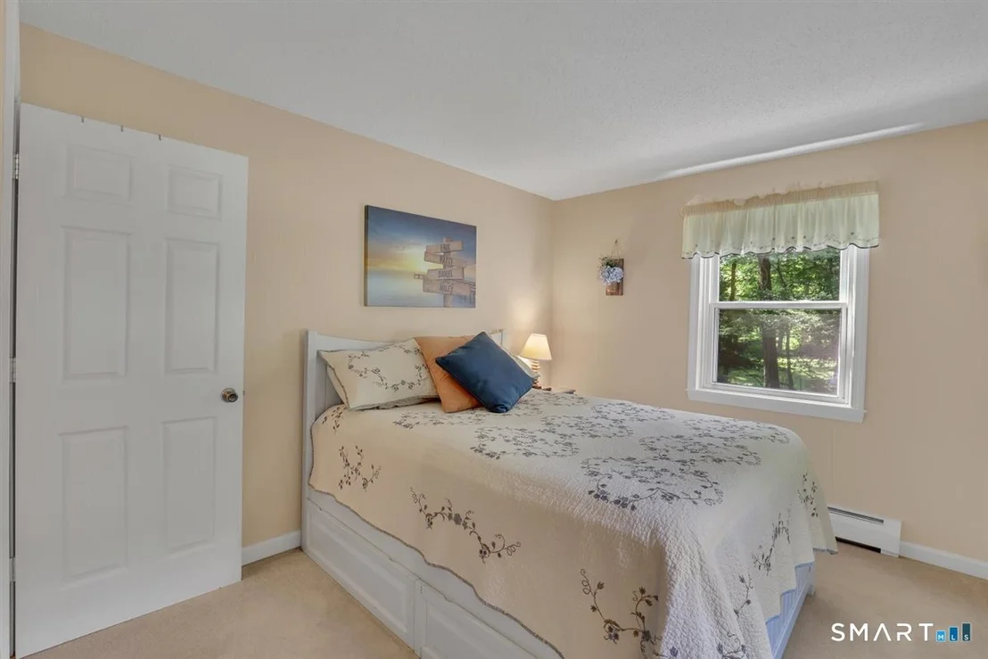Photo of 328 Bulkeley Hill Road