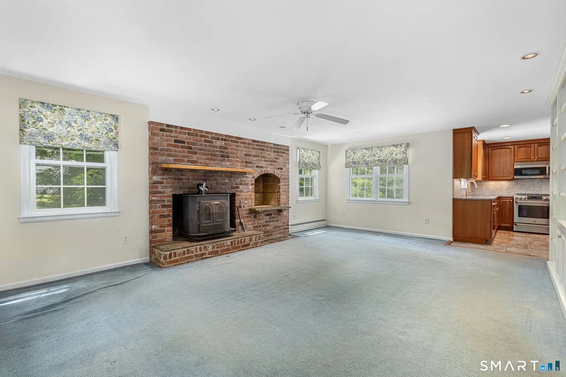 Photo of 38 Oak Ridge Drive