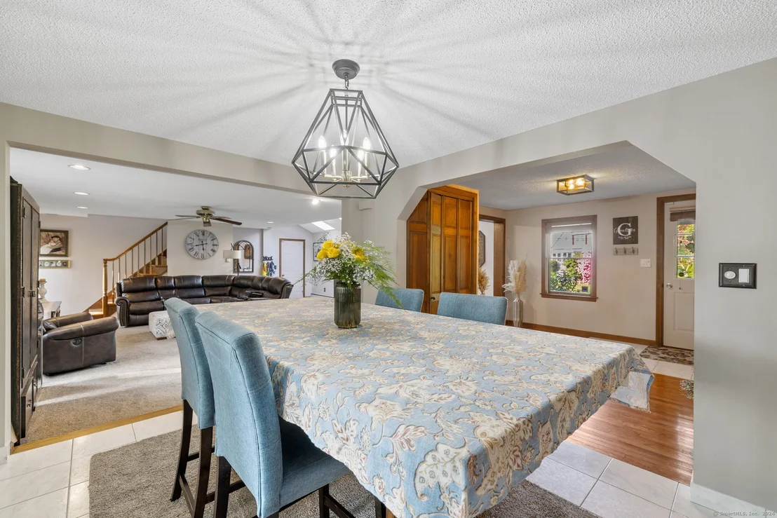 Photo of 67 Shuttlemeadow Road