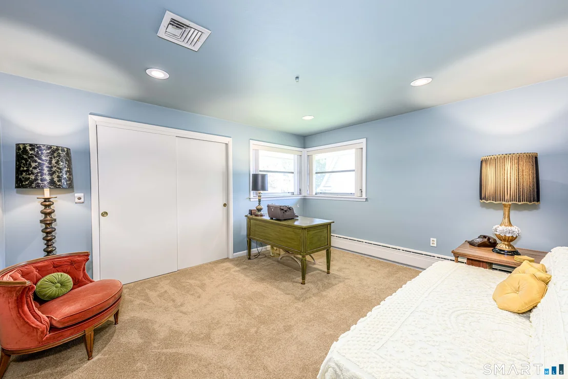 Photo of 821 Townsend Avenue