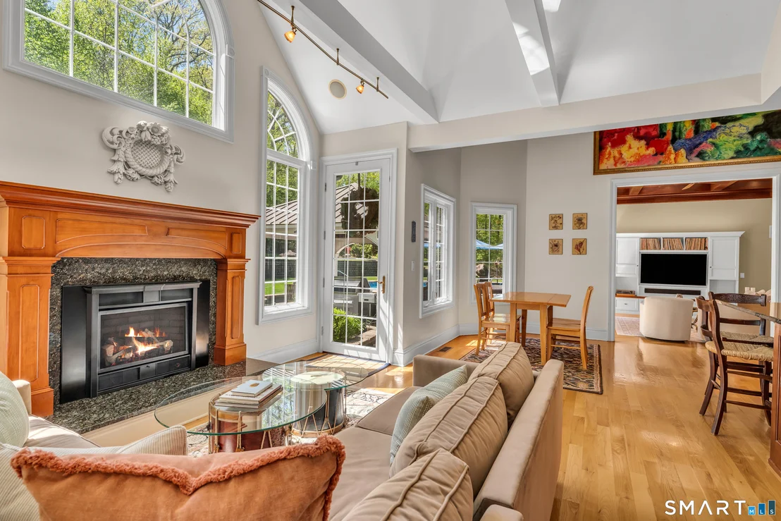 Photo of 350 Squaw Lane
