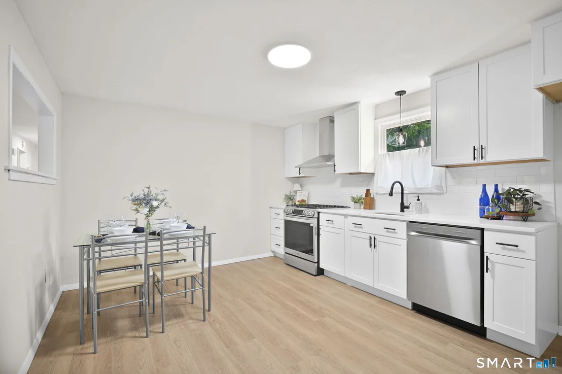 Photo of 31 Meadowlark Road