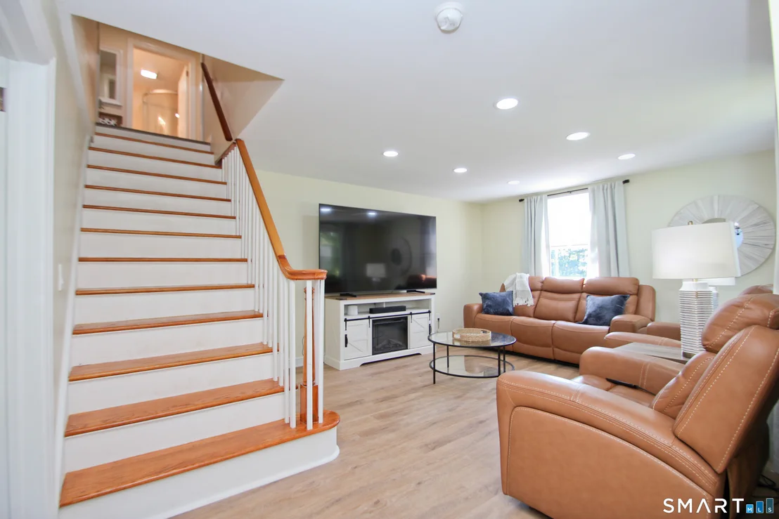 Photo of 11 Esther Avenue